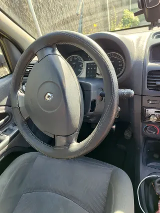 Renault Clio 2002