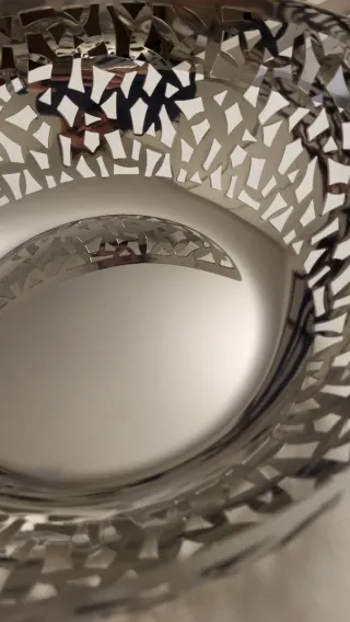 Cestino traforato Alessi in acciaio inox 18/10