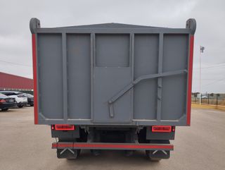 Volvo FE 320-CAMIONES BASULANTES