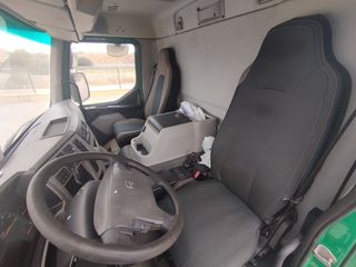 Volvo FE 320-CAMIONES BASULANTES