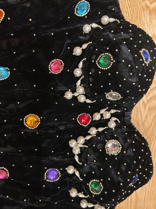 Corpiño Terciopelo Negro con Joyas