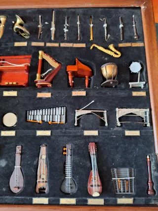 Lote 50 piezas musicales + manual