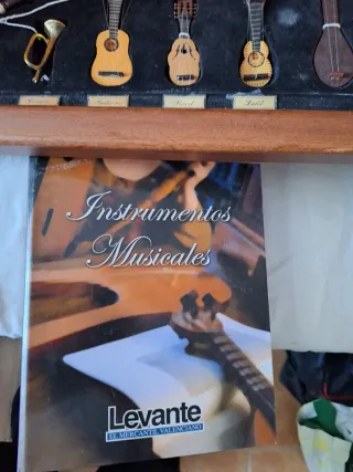 Lote 50 piezas musicales + manual