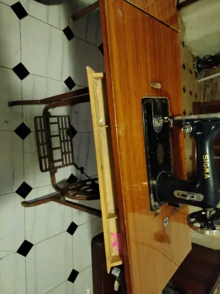 Máquina de coser antigua Sigma610849604