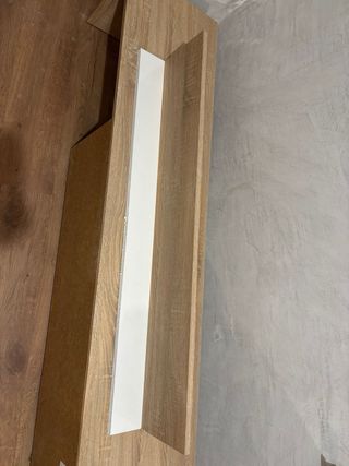Mueble de salón madera y blanco