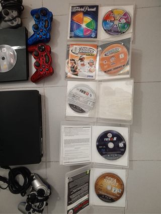 Consola PlayStation 3 Negra + Juegos y Mandos