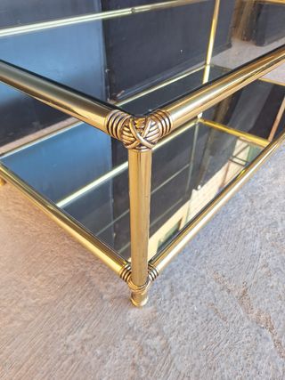 Juego 2 mesas centro cristal y metal dorado
