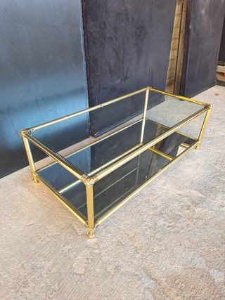 Juego 2 mesas centro cristal y metal dorado