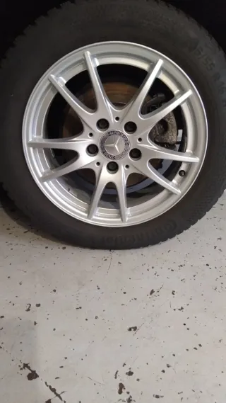 Juego 4 Llantas Mercedes Con 4 gomas continental