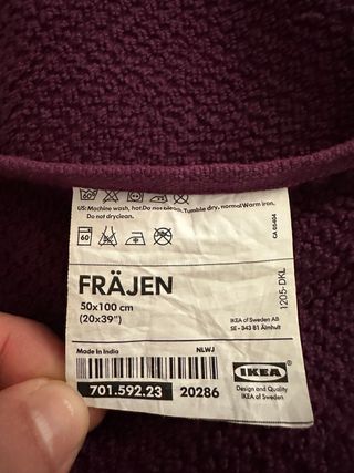 Toalla baño IKEA FRAJEN morado 50x100