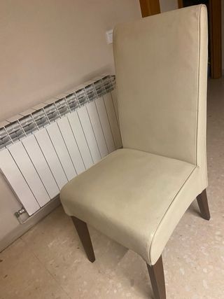 Mueble salon madera natural y lacado blanco.