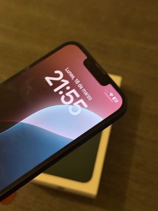 iPhone 13 Verde Bosque 77% Batería