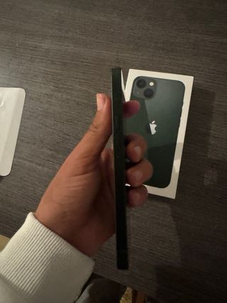 iPhone 13 Verde Bosque 77% Batería