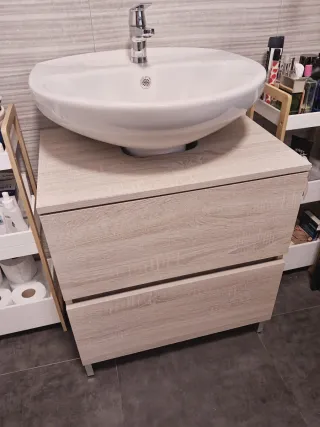 Mueble de lavabo madera y cerámica