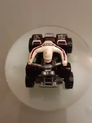 Moto de Juguete Marrón y Blanca