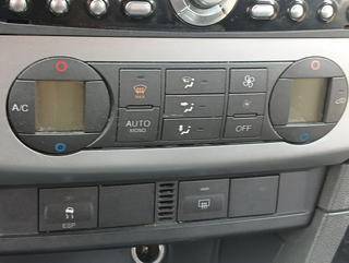MANDO CLIMATIZADOR FORD FOCUS BERLINA (CAP)