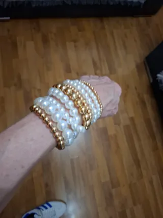 Pulsera Zara perlas y doradas