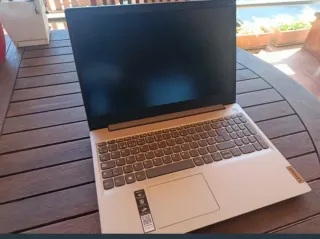 Ordenador portátil Lenovo Ideapad 3 plata 256GB+8G