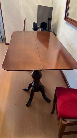 Mesa- Aparador de madera maciza