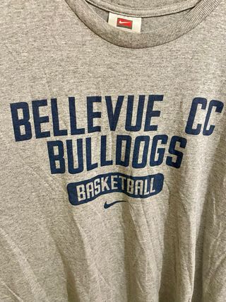 Camiseta Nike Vintage 00s XXL Gris - Bellevue Bull
