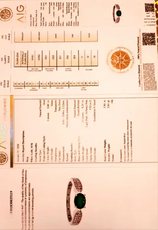 Anillo  Esmeralda y Diamantes oro 14k