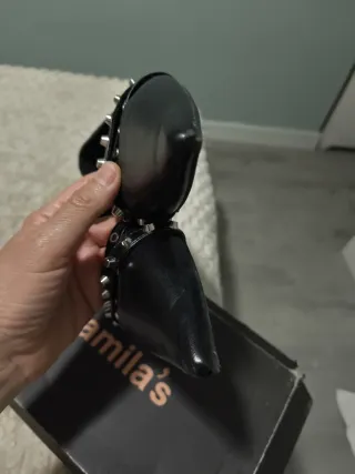 Manoletinas punta Candice negras