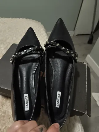 Manoletinas punta Candice negras