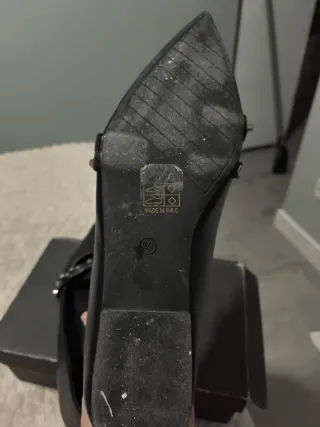 Manoletinas punta Candice negras