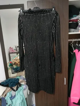 Conjunto naranja blazer y falda