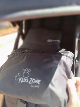 Silla de paseo Kinderkraft negra