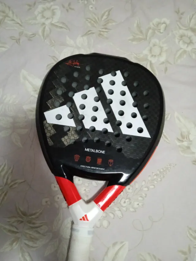 Pala pádel Adidas Metalbone 3.2