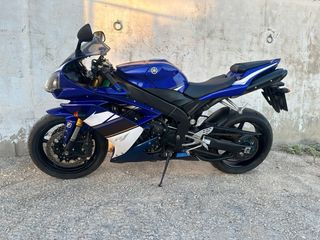 Yamaha R1 2008 Azul y Blanca