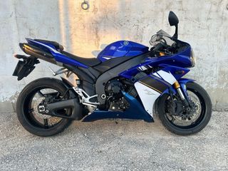Yamaha R1 2008 Azul y Blanca