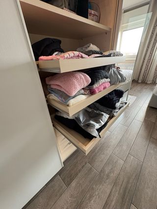 armadio tre ante scorrevoli