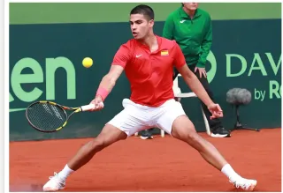 Camiseta Nike Court Carlos Alcaraz Copa Davis 2022