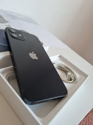 iPhone 12 Negro