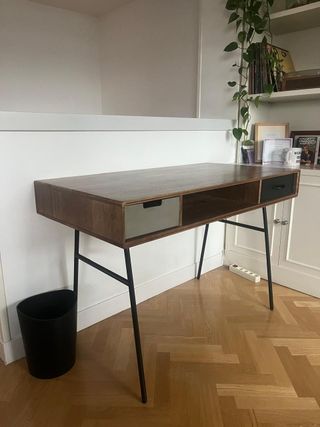 Escritorio vintage y silla cuero