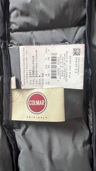 Plumífero Colmar Mujer azul marino.