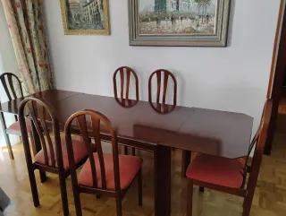 Set de Mesa de comedor y 6 sillas de madera