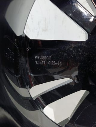 Juego Llanta Original Peugeot RIFTER 17 pulgadas