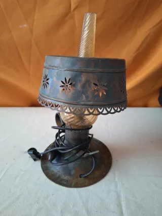 Lámpara quinqué antigua