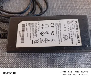 Cargador Patinete XT 42V 2000mA