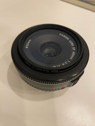 Objetivo Canon EF 40mm f/2.8 STM