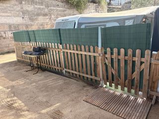 Valla de madera para jardín