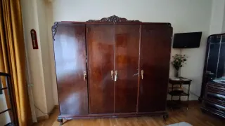 Set de muebles de caoba con espejo