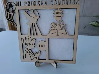 Cuadro Mi Primera Comunión madera + pie
