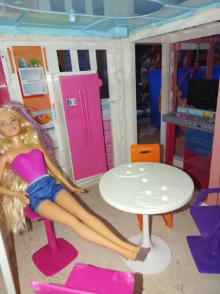 Barbie Supercasa con accesorios
