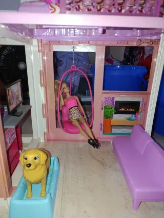 Barbie Supercasa con accesorios
