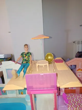 Barbie Supercasa con accesorios