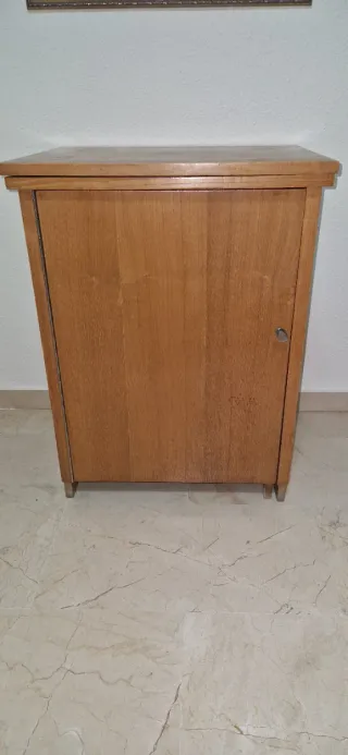 Máquina de coser Alfa antigua